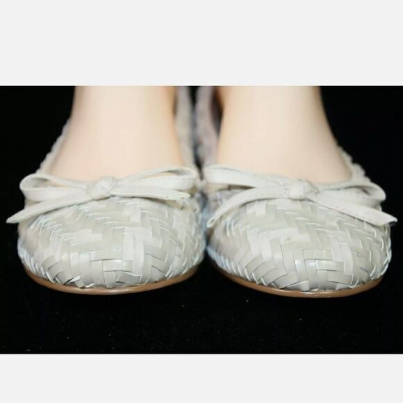 Kelsi Dagger Weave Bow Toe Slip On Shoes Size 7.5M. - Picture 4 of 9